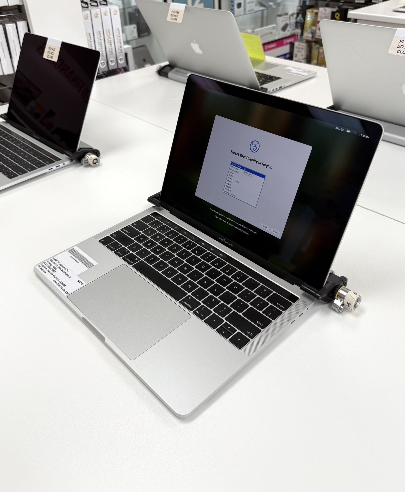 13 inch MacBook Pro Touchbar*500GB SSD*16GB RAM*2.8Ghz Intel Quad