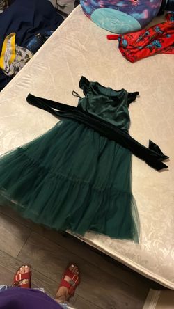 Velvet green dress girls