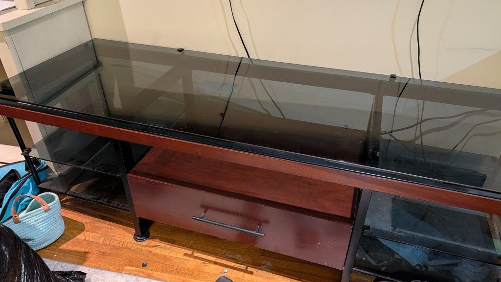 Free entertainment center