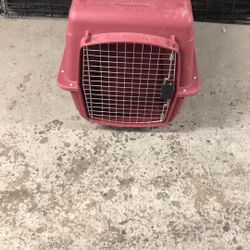 27x18x22”h Plastic dog cage