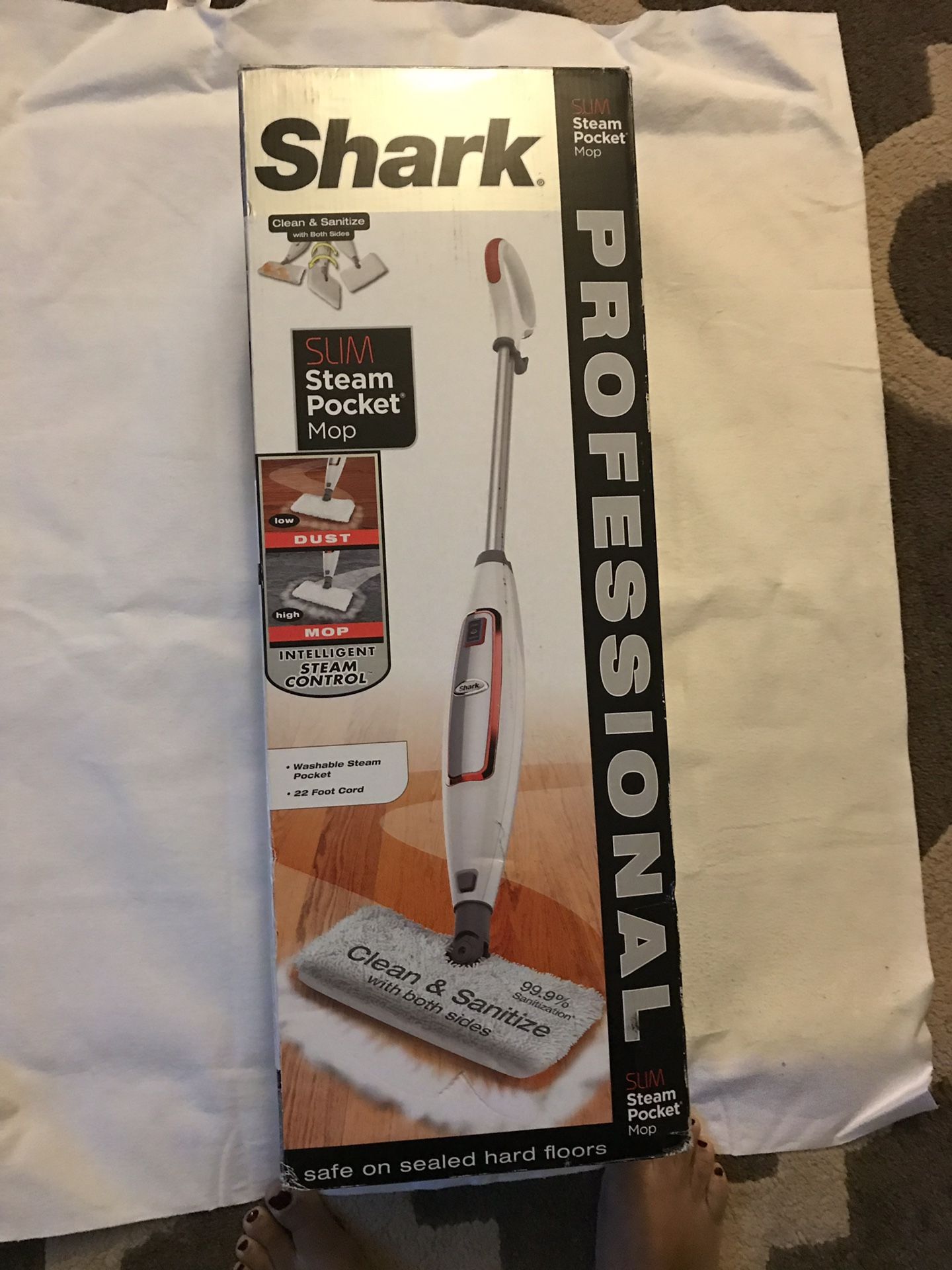 Shark professional. Floor steamer (NEVER Used) Brand NEW