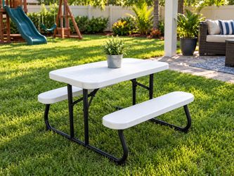 Kid Size Lifetime Foldable Picnic Table Bench! Good condition. Retails $84.98 35x33x21in