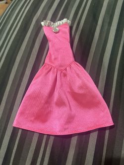 Barbie Brand Pink Satin Ball Gown W Gray Ruffled Neckline & Metallic Silver Rose