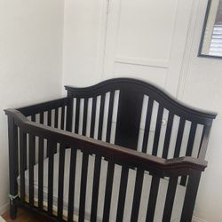 Wood Crib 