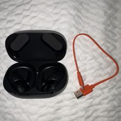 JBL Endurance Peak 3 Charging Case