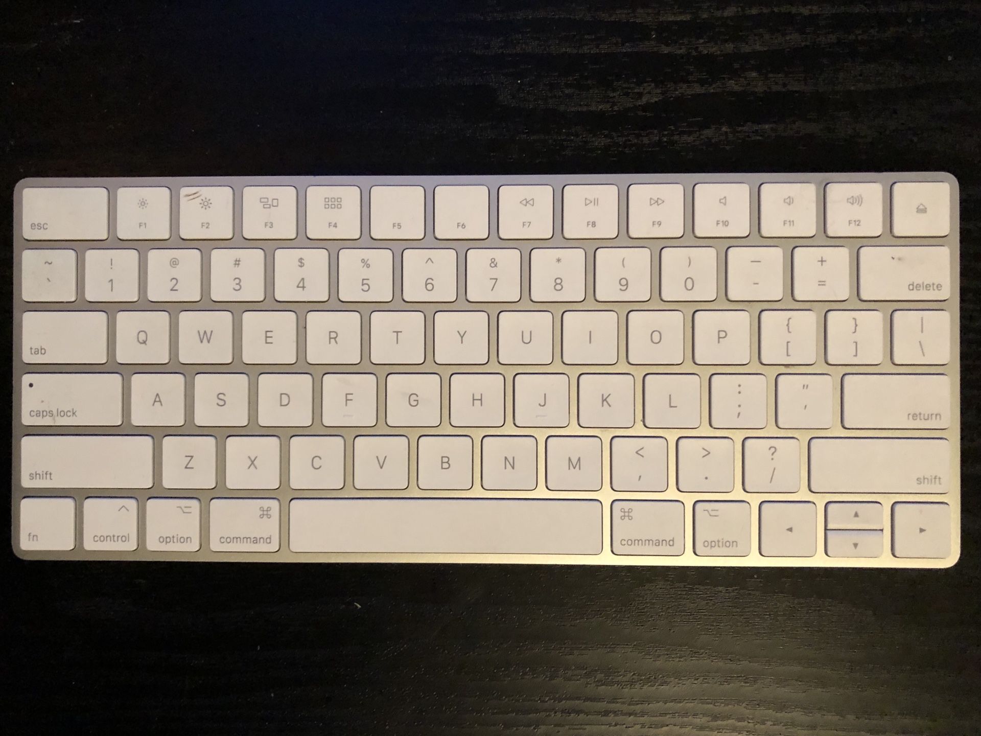 Apple Wireless Keyboard rechargeable.