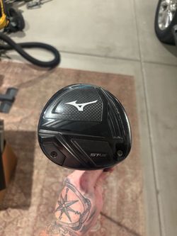 Mizuno ST-X Driver with stiff shaft
