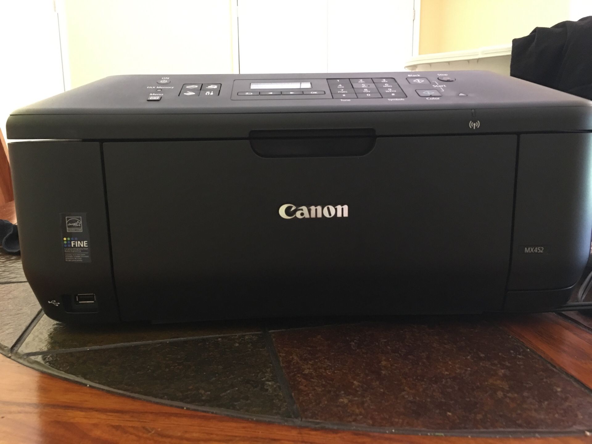 Canon pixma MX452 printer/copy machine