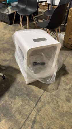 Pet Hair Dryer box.