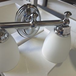 vanity light $25
