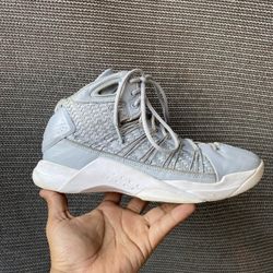 Nike Hyperdunk Lux