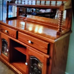 Dry bar , perfect mirrors , perfect , all drawers and everything work very heavy oak