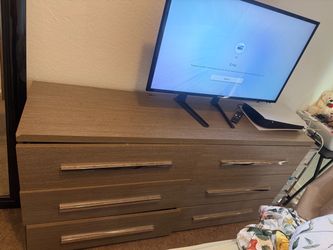 Free dresser