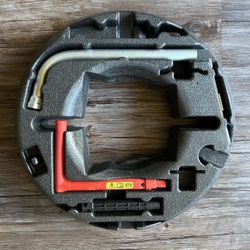 2017-2019 AUDI A4 B9 REAR SPARE TIRE FOAM WITH TOOLS EMERGENCY KIT 