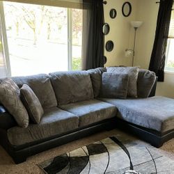 Sectional Sofa. Free Delivery 🚚 