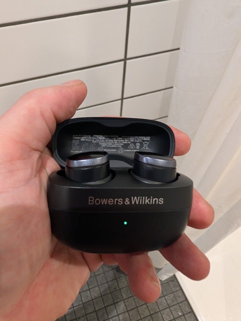 Bowers & Wilkins Pi8 Black BT Audiophile Earbuds