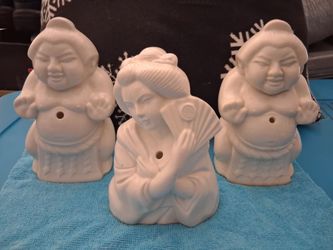 ORIENTAL CERAMIC RETRO FIGURINES