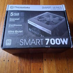 Brand New 700W Power Supply