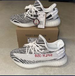 Yeezy Boost 350 V2 Zebras Size 9.5
