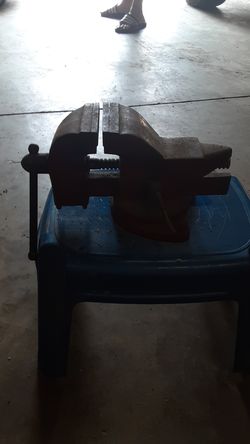 Vise 3 1/2" Hardware Industry's Cleveland Ohio