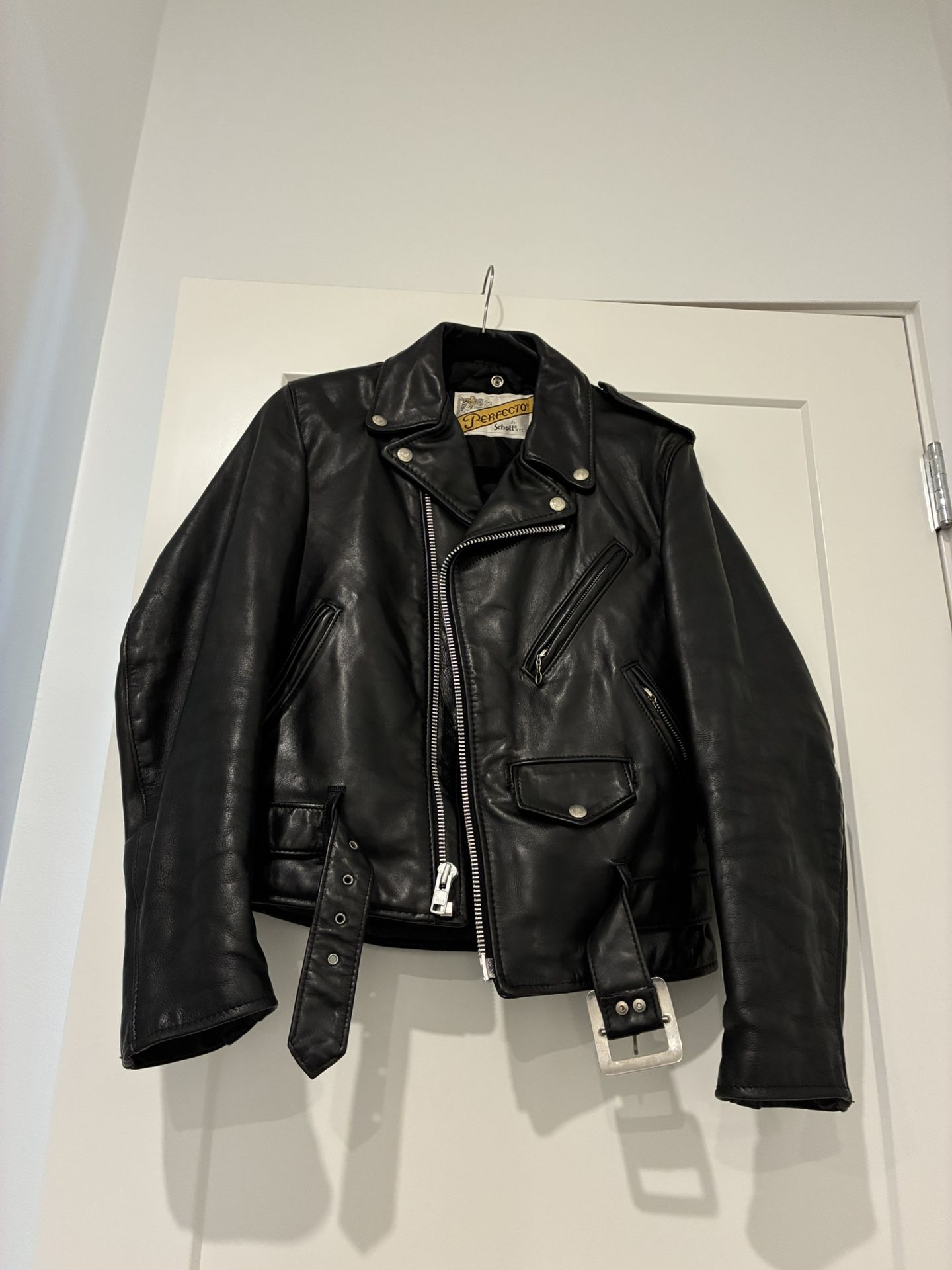 Schott NYC Perfecto 118 Leather Jacket Size 34