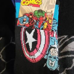 Official Marvel Captain America Black/Blue Socks NEW (SZ 6-8)