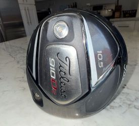 Titleist 910D2 Driver 10.5° RH Graphite Shaft Stiff Flex Titanium