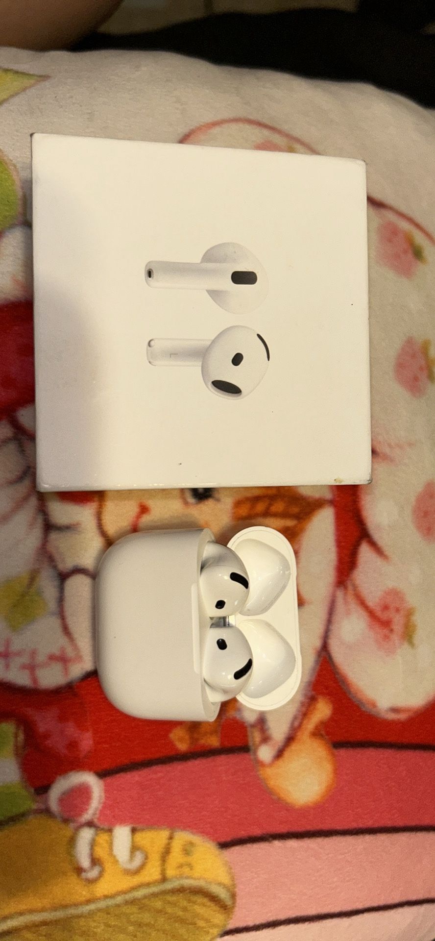 Air Pods 4’s