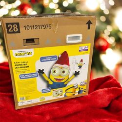 Minion LED Christmas Animatronic 3.5 ft by Universal