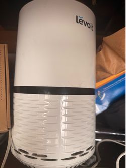 White Levoit LV-H132 air purifier