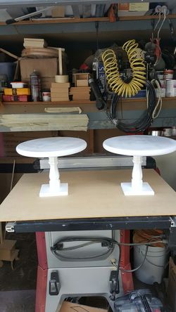 Cake stand