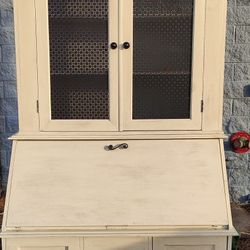 Antique Country Style Cabinet