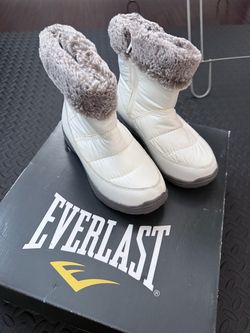 Woman boots
