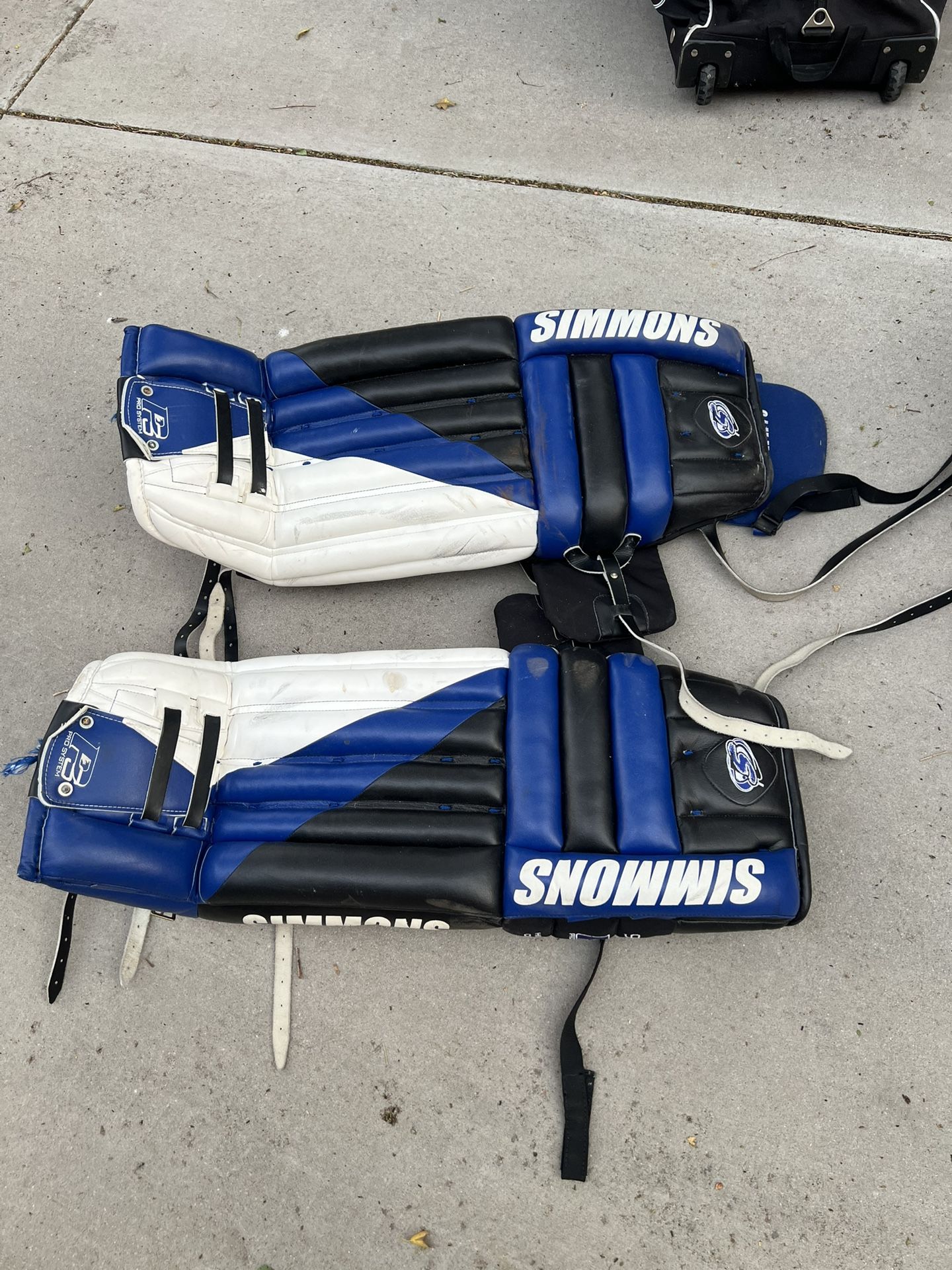 Hockey pads