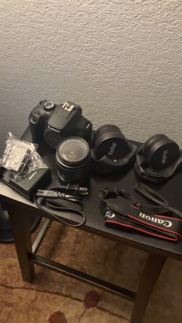 CANON EOS4000D