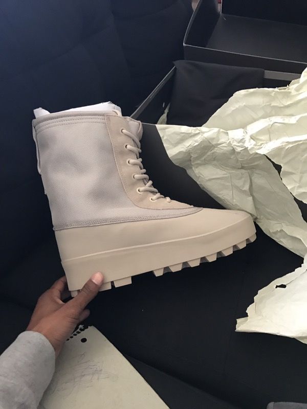 yeezy 900 boots
