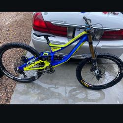 Specialized Demo 8 Downhill