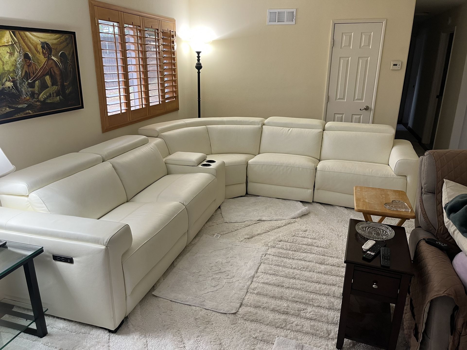 Reclining sofa