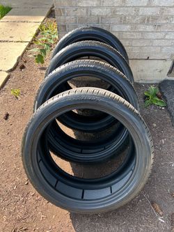 255/40/21 tires