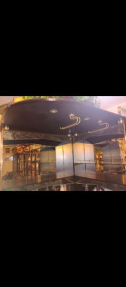 $750 black and gold bar set good condition big size