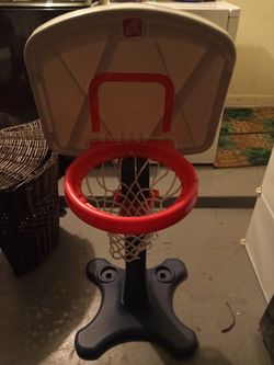 Toddler basketball hoop