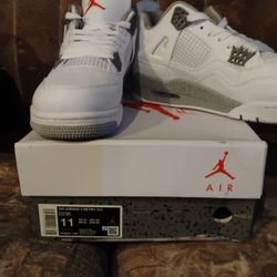Air Jordan 4 Retro