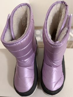 Youth snow Boots (Size 2)