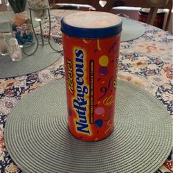 Decorative Reese’s Tin Filled With Plastic Soldiers $10