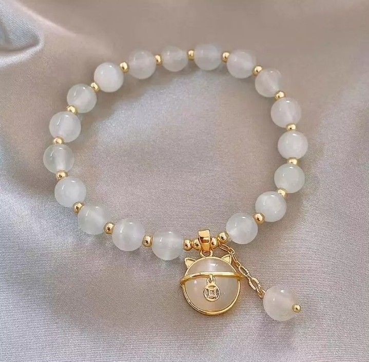 Lucky Moonstone Beads Cat Bracelet 