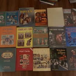 Lot Of Books Antique Vintage Collectibles Reference Price Guides