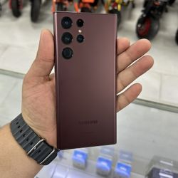 Galaxy S22 Ultra 5G Unlocked 256GB! Finance For $50 Down Payment!!