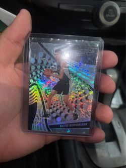 2 wemby rookie cards