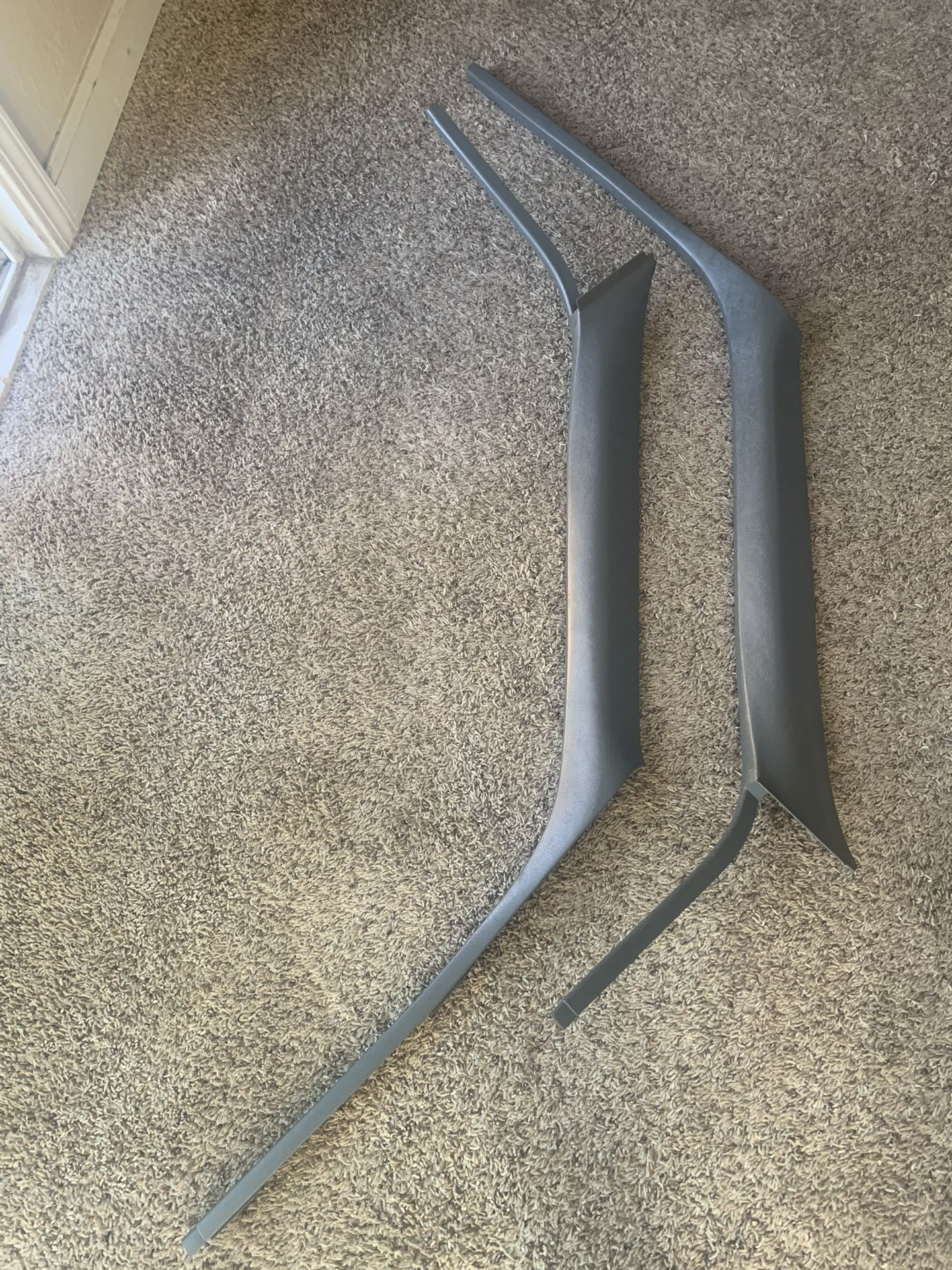 OBS PILLAR DOOR TRIM