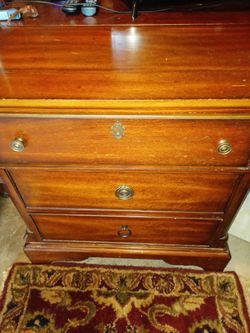 Hardwood Lane Dresser